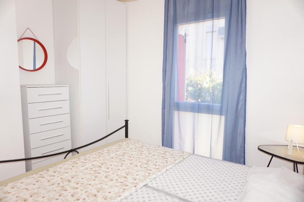 Relax By The Garden - Flat For Up To 6 Guests Apartment Porto Santa Margherita di Caorle Bagian luar foto